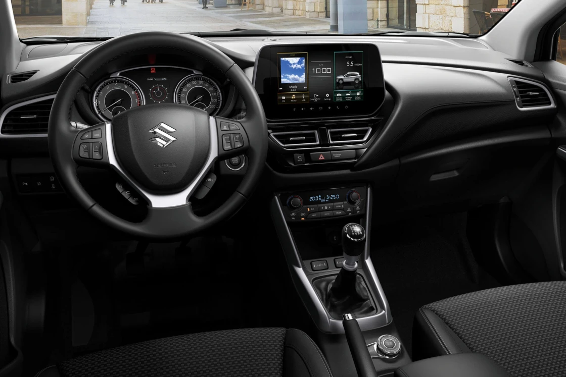 S-Cross-cockpit-1_2